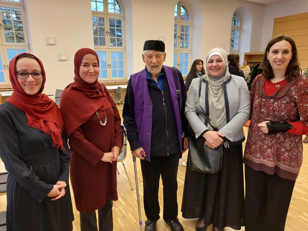 Prof. Mouna Tatari, Dunya Elemenler, Sheikh Bashir, N.N., Karimah Stauch